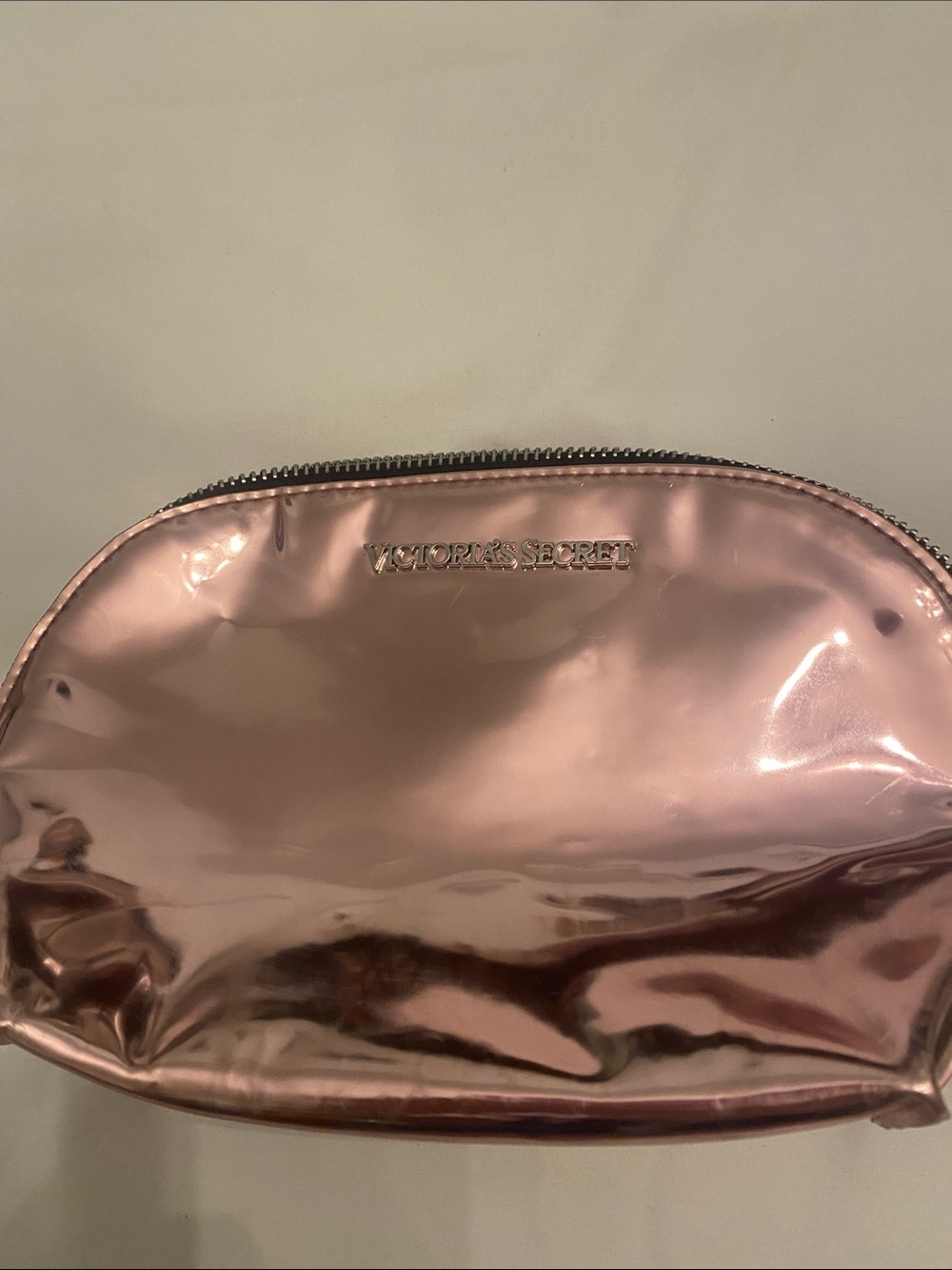 🦩Victoria's Secret Metallic Rose Pink Cosmetic Pouch🦩